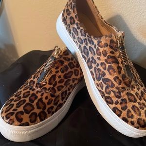 Madden girl tennis shoes